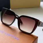 عینک آفتابی زنانه لویی ویتون کد 0068 - Image 4