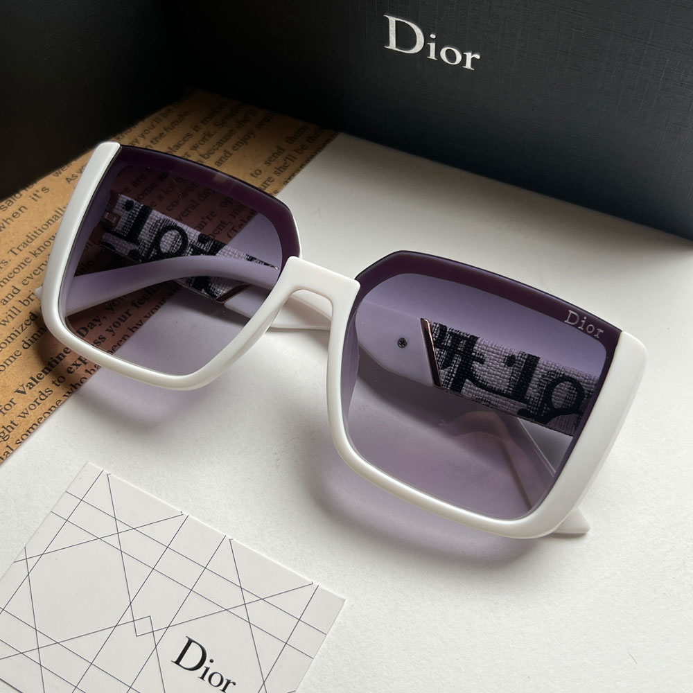 عینک دودی زنانه Dior