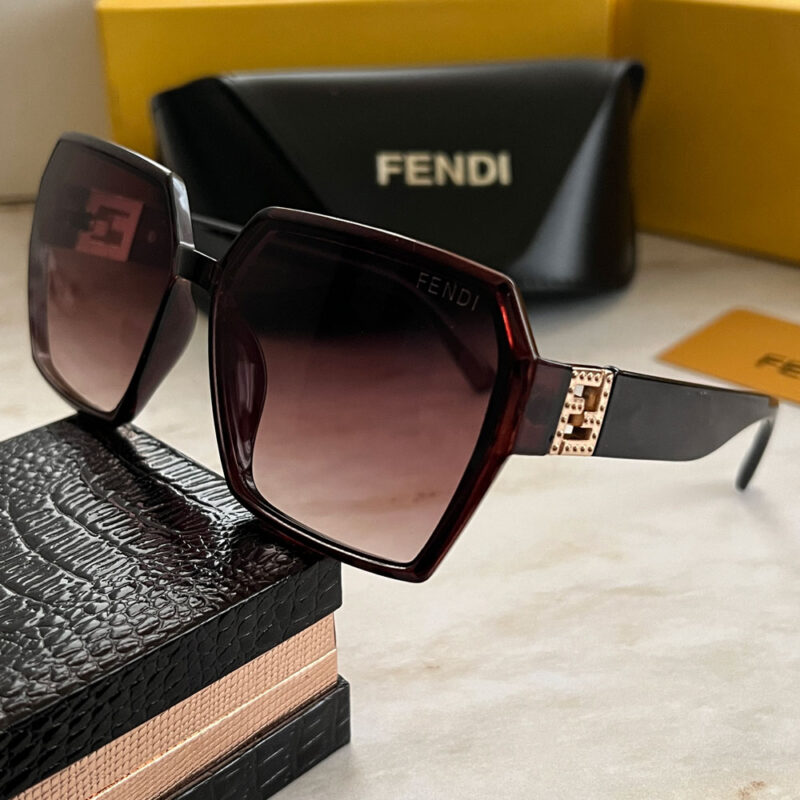 عینک آفتابی Fendi زنانه کد 00201 - Image 4
