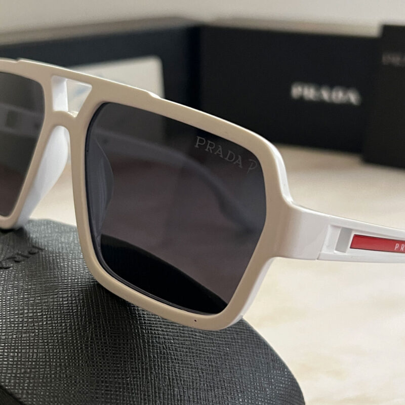 عینک آفتابی اسپرت PRADA کد 00209 - Image 3