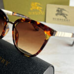 عینک آفتابی بربری زنانه کد 00328 - Image 3