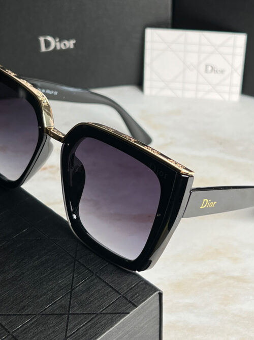 عینک آفتابی Dior زنانه کد 00351