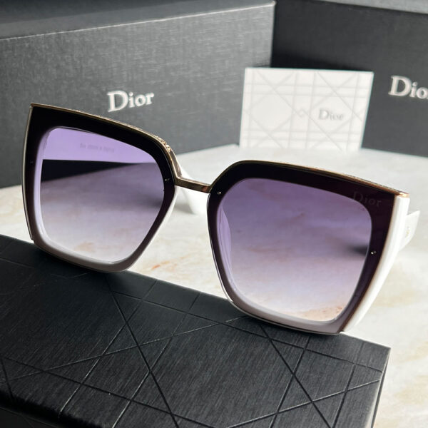 عینک آفتابی زنانه دیور کد 00353 - Image 3