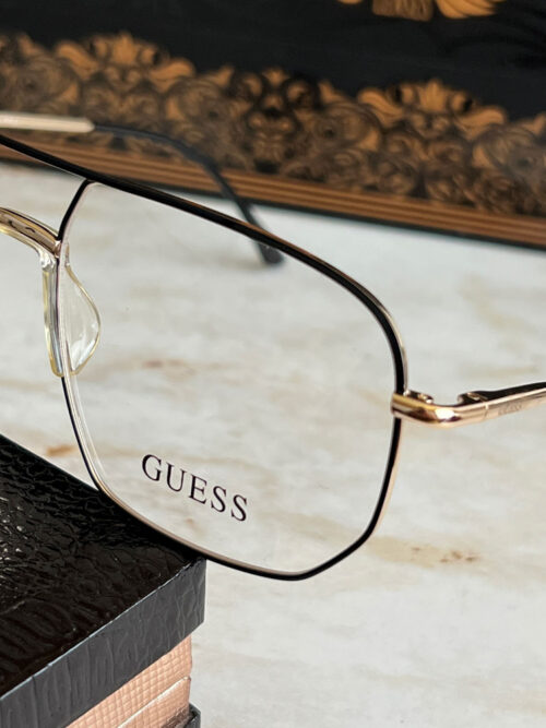 عینک طبی اسپرت Guess کد 00289