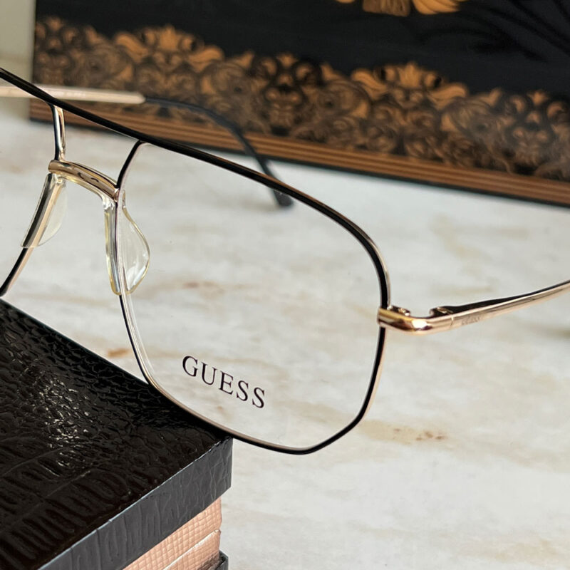 عینک طبی اسپرت Guess کد 00289 - Image 2