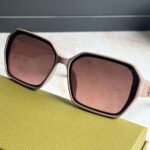 عینک آفتابی زنانه Carolina کد 00456 - Image 2