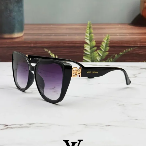 عینک دودی لویی ویتون زنانه Louis Vuitton Sunglasses 3802FS