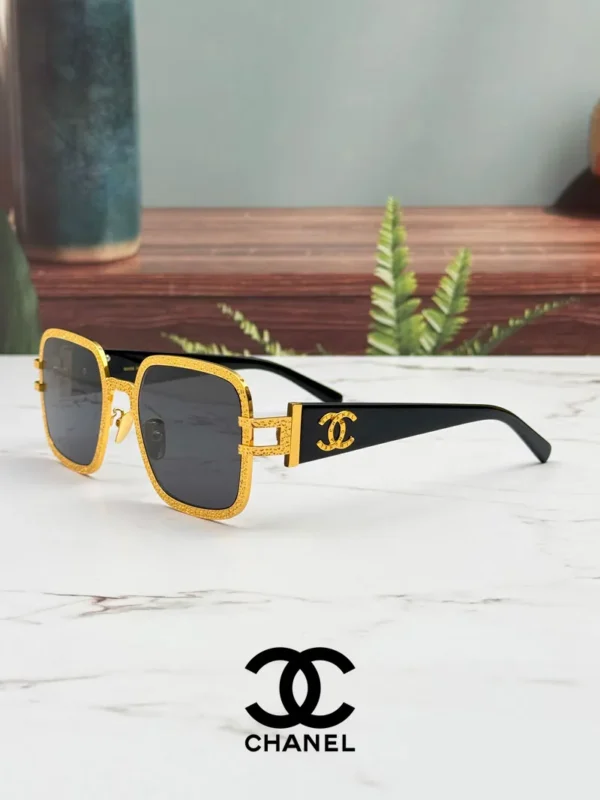 عینک دودی زنانه شنل Chanel Sunglasses 95075